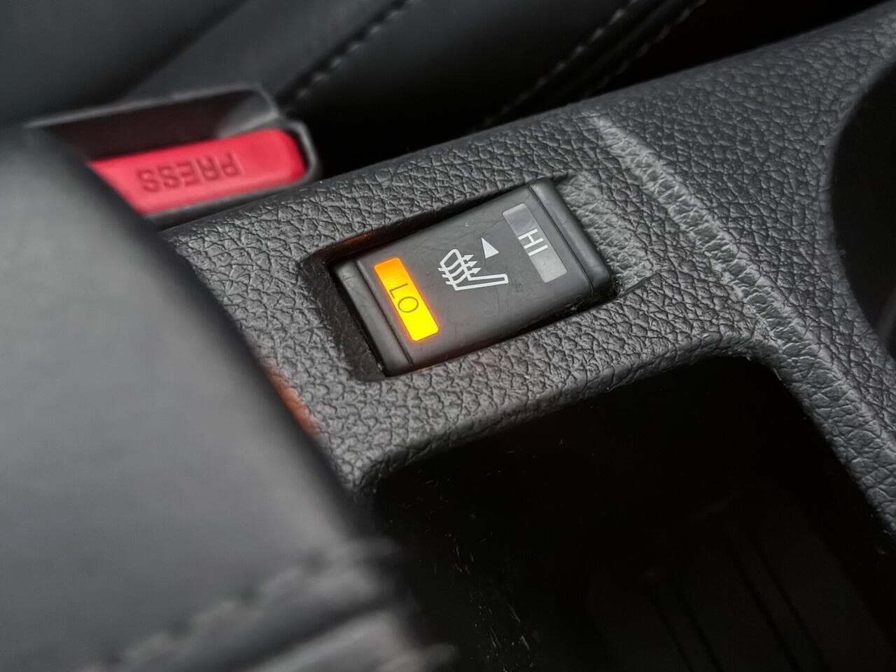 Nissan Qashqai thumbnail Misc Controls