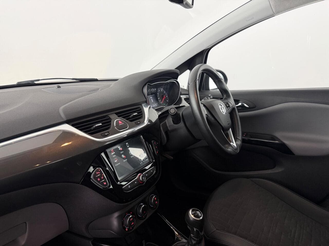 Vauxhall Corsa thumbnail Interior Front