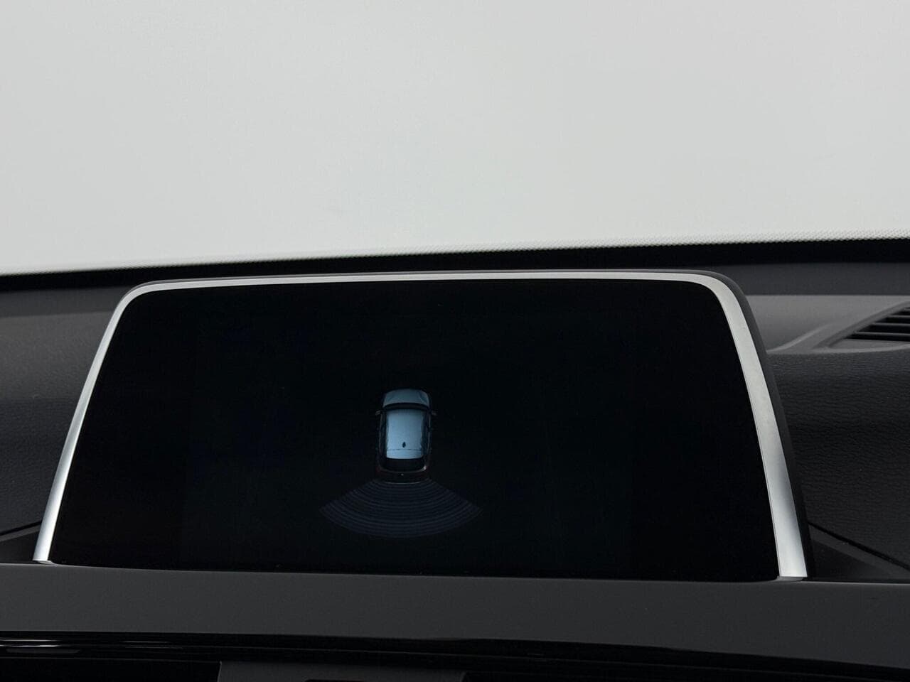 BMW X1 thumbnail Infotainment System