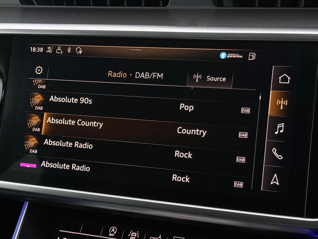 Audi A6 Avant thumbnail Infotainment System