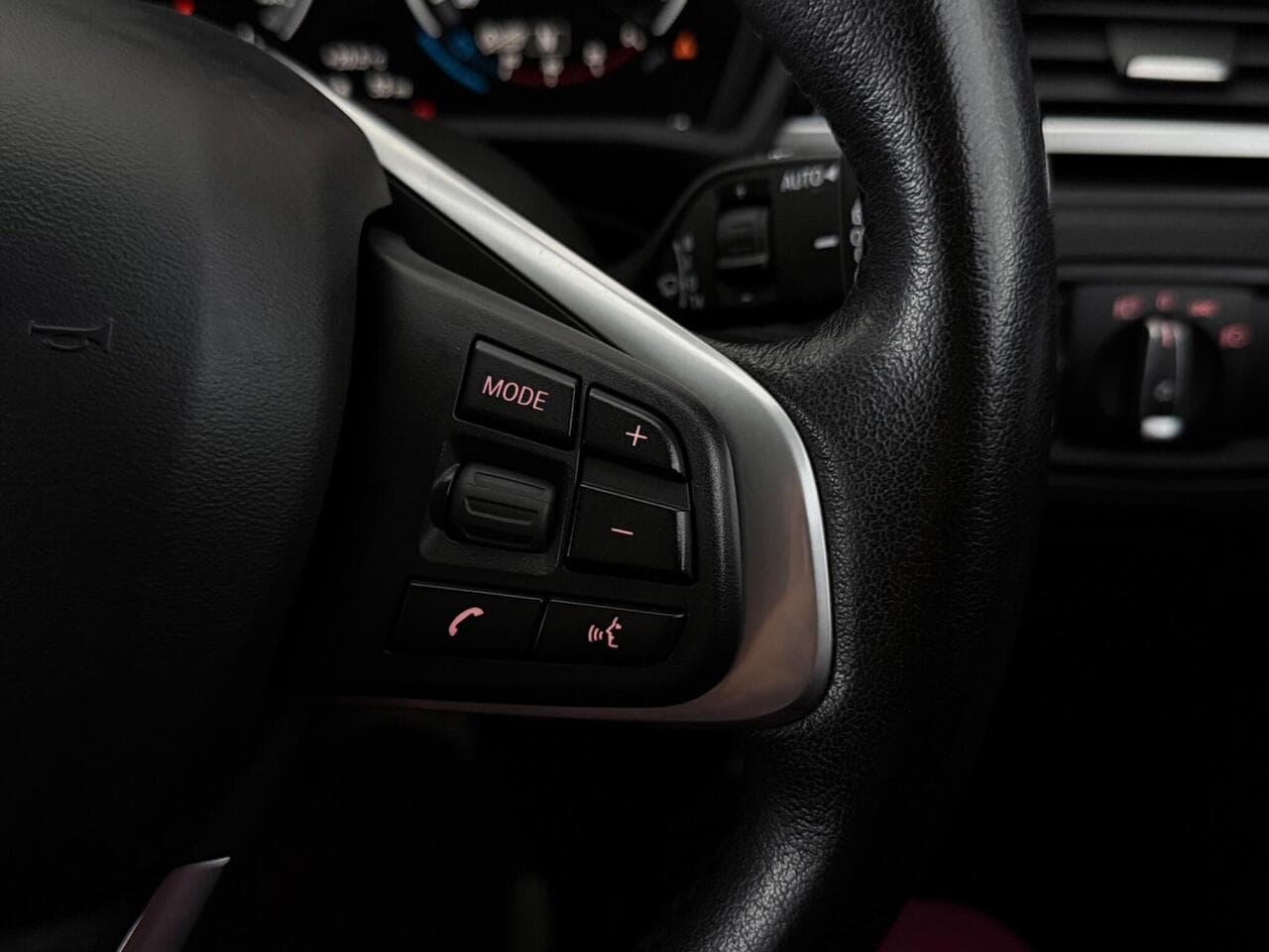 BMW X2 thumbnail Misc Controls