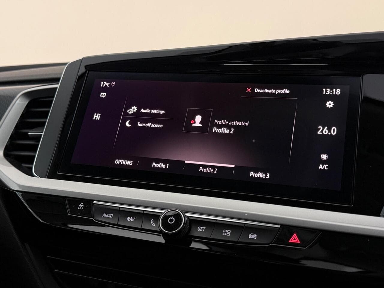 Vauxhall Grandland thumbnail Infotainment System