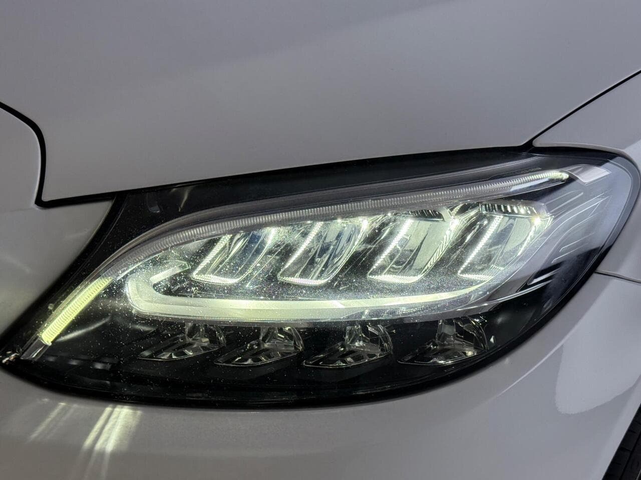 Mercedes-Benz C Class thumbnail Lights Front