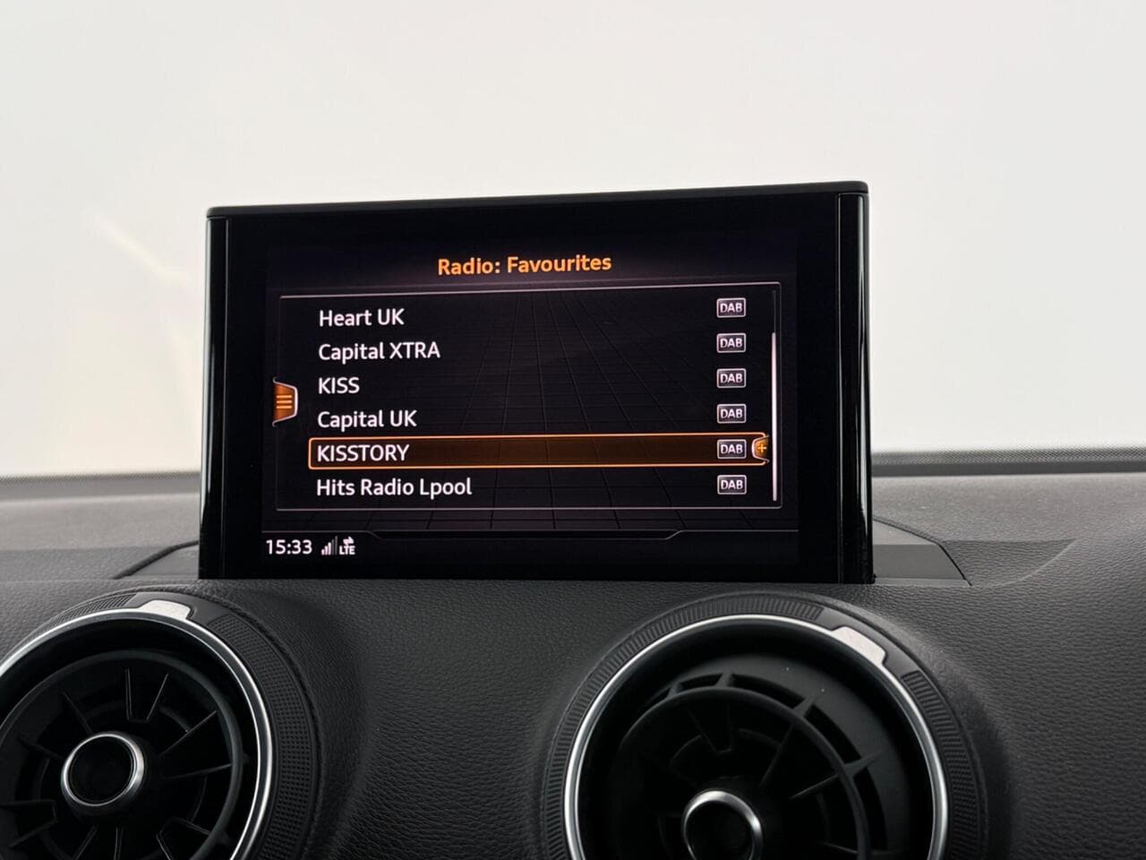Audi Q2 thumbnail Infotainment System