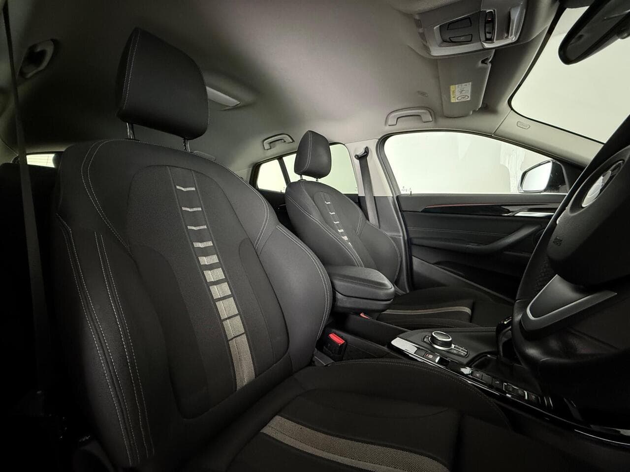 BMW X2 thumbnail Seat Driver