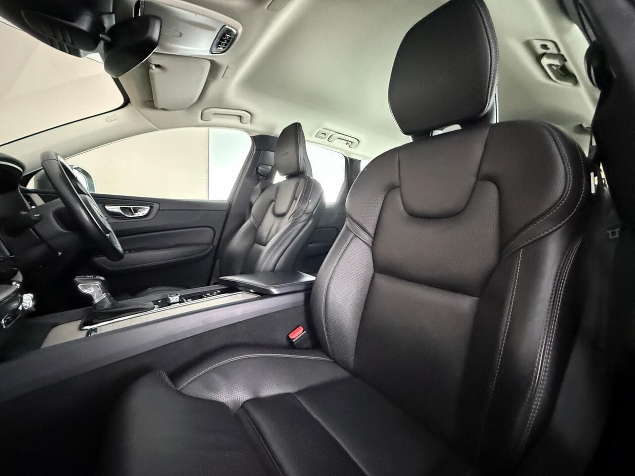 Volvo XC60 thumbnail Seat Front Passenger