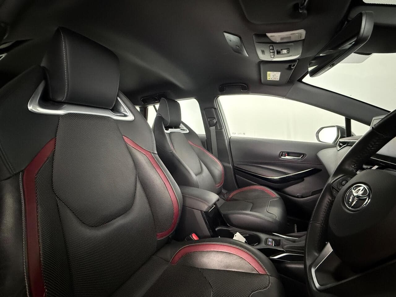 Toyota Corolla thumbnail Seat Driver