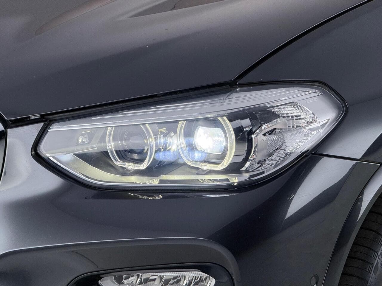 BMW X3 thumbnail Lights Front