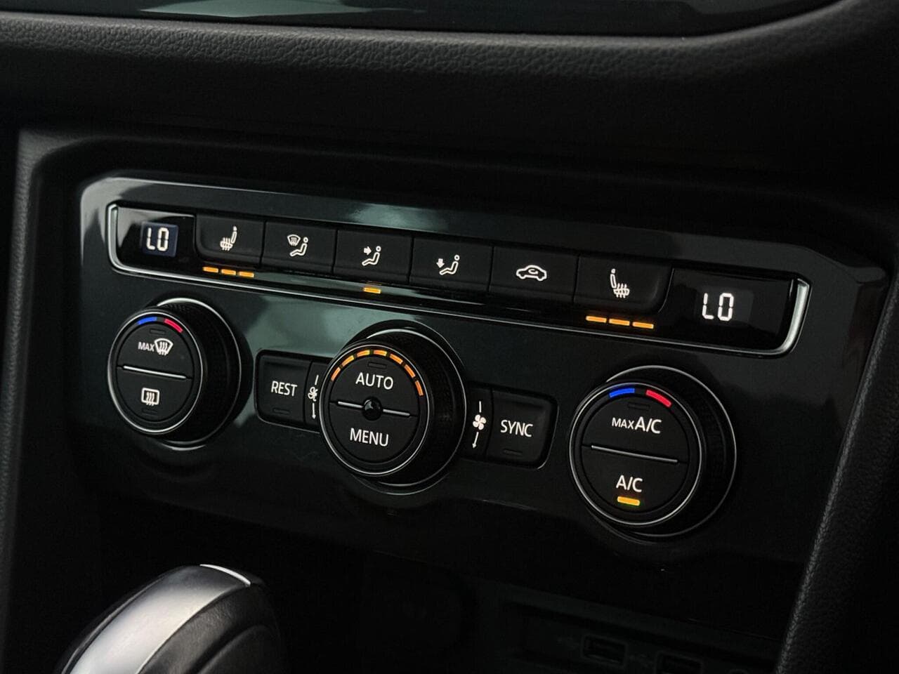 Volkswagen Tiguan thumbnail Misc Controls