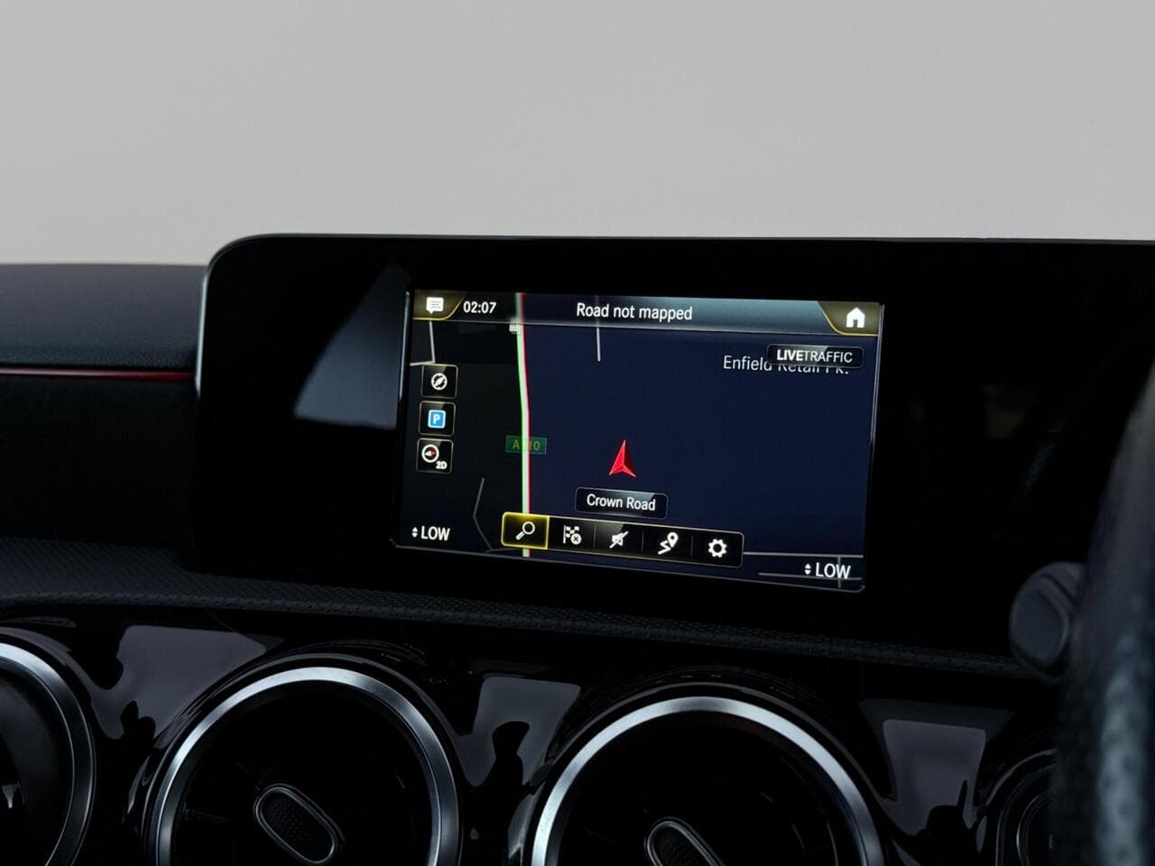 Mercedes-Benz A Class thumbnail Infotainment System
