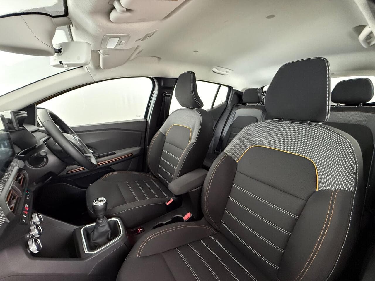 Dacia Sandero Stepway thumbnail Seat Front Passenger
