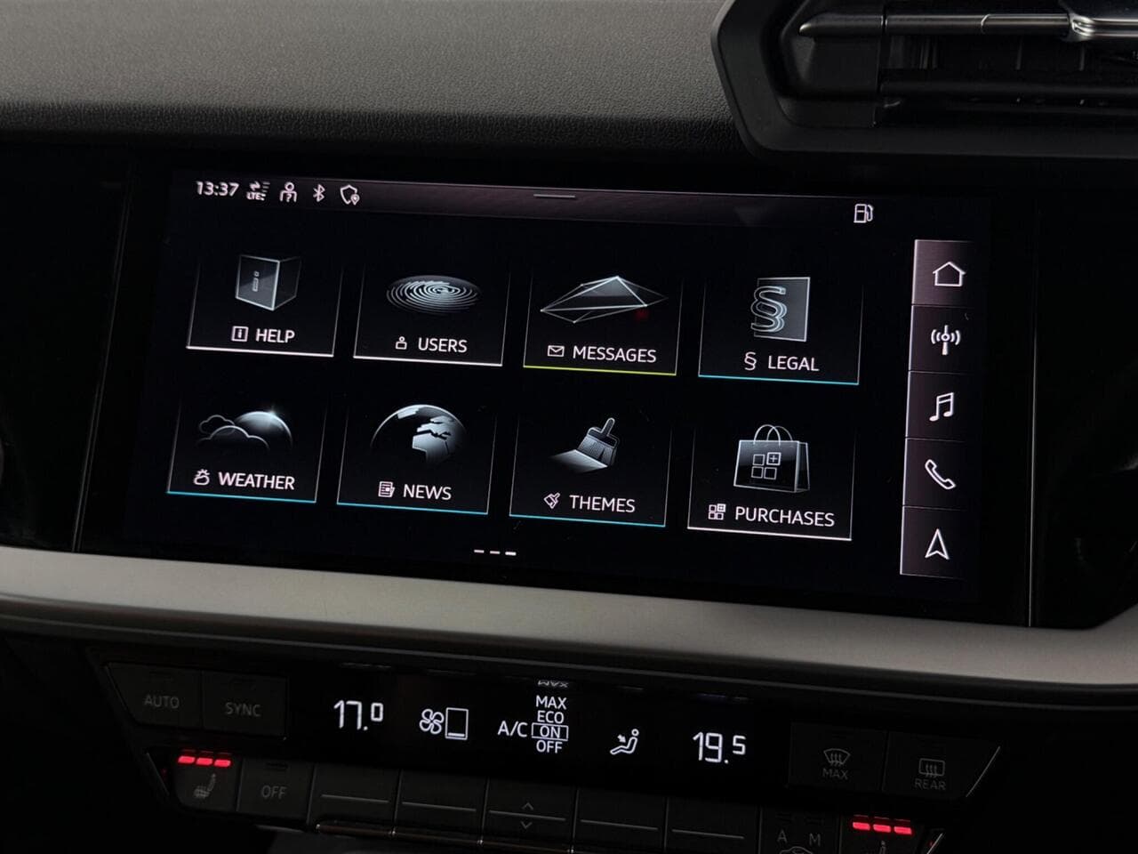 Audi A3 thumbnail Infotainment System