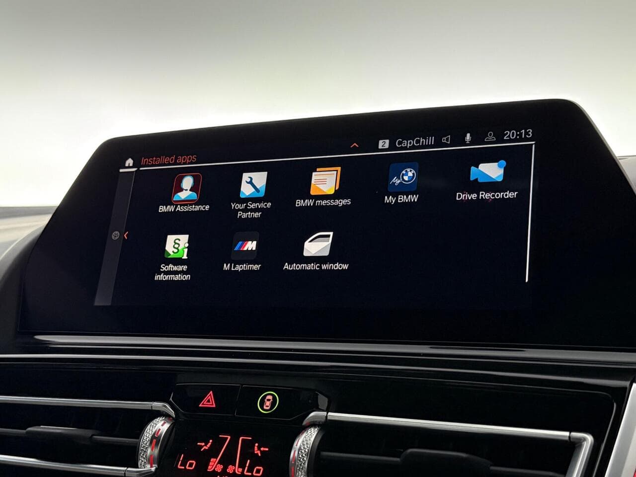 BMW 8 Series thumbnail Infotainment System