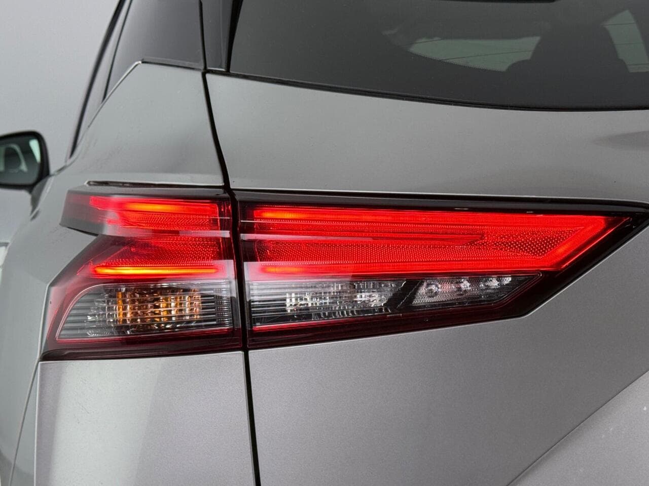 Nissan Qashqai thumbnail Lights Rear