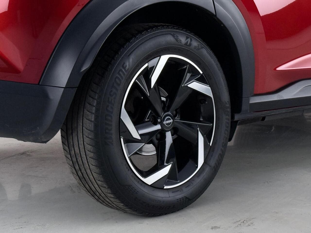 Nissan Juke thumbnail Wheel