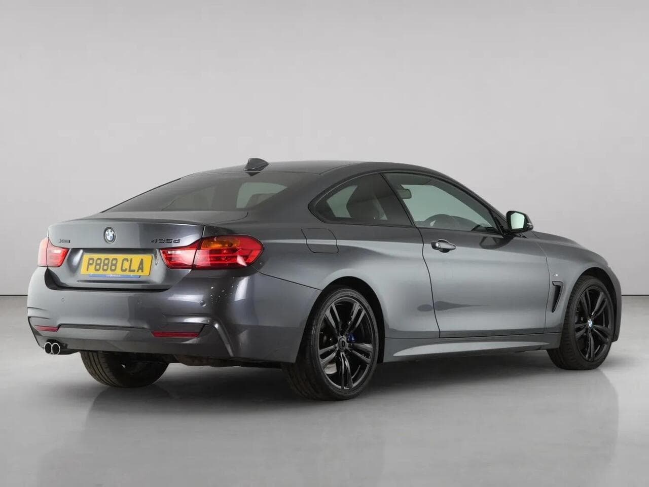 BMW 4 Series thumbnail Rear Right