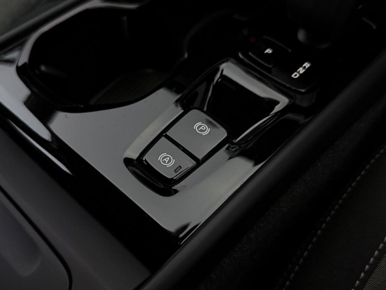Volvo XC40 thumbnail Inconclusive