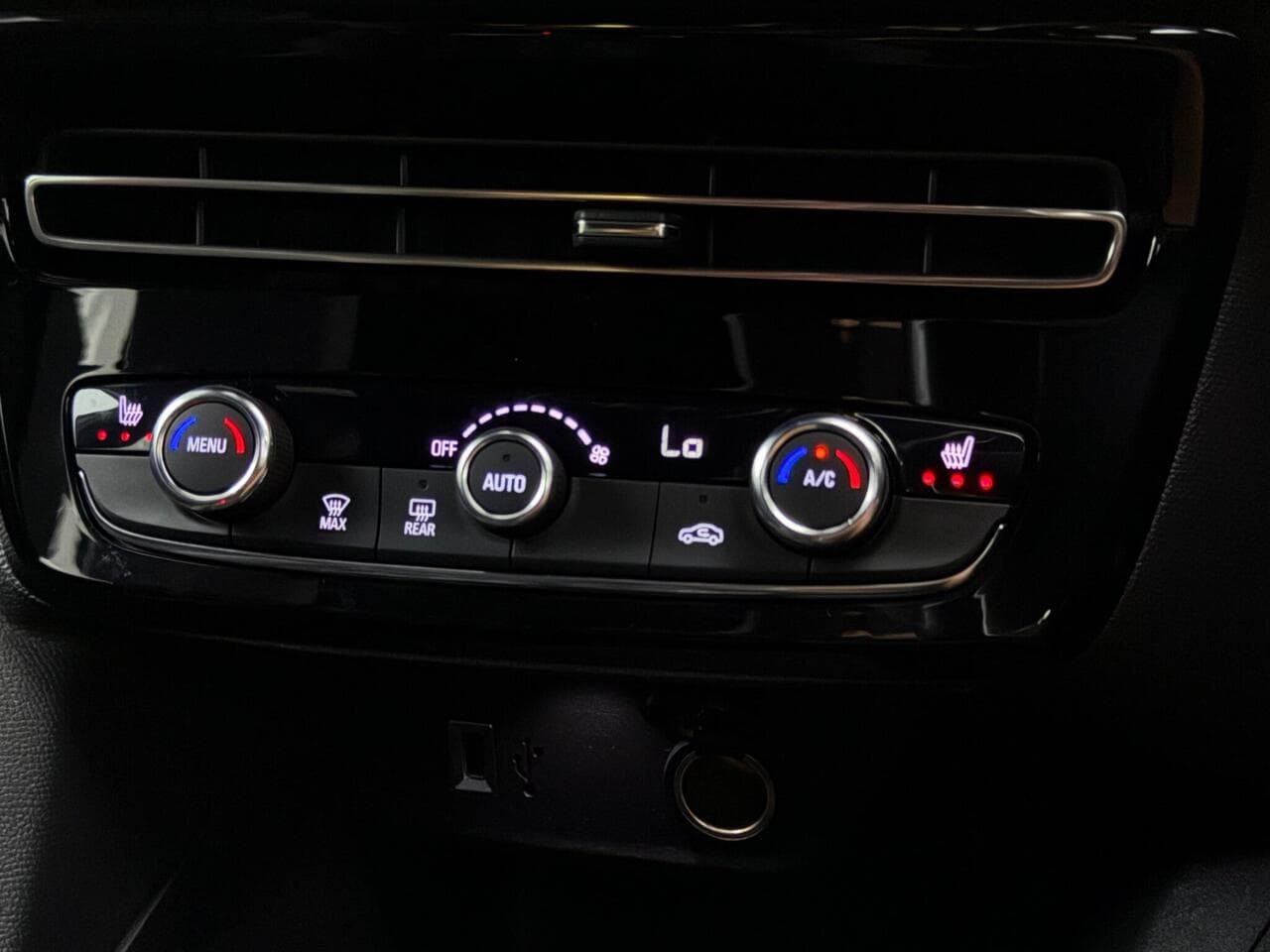 Vauxhall Mokka thumbnail Misc Controls