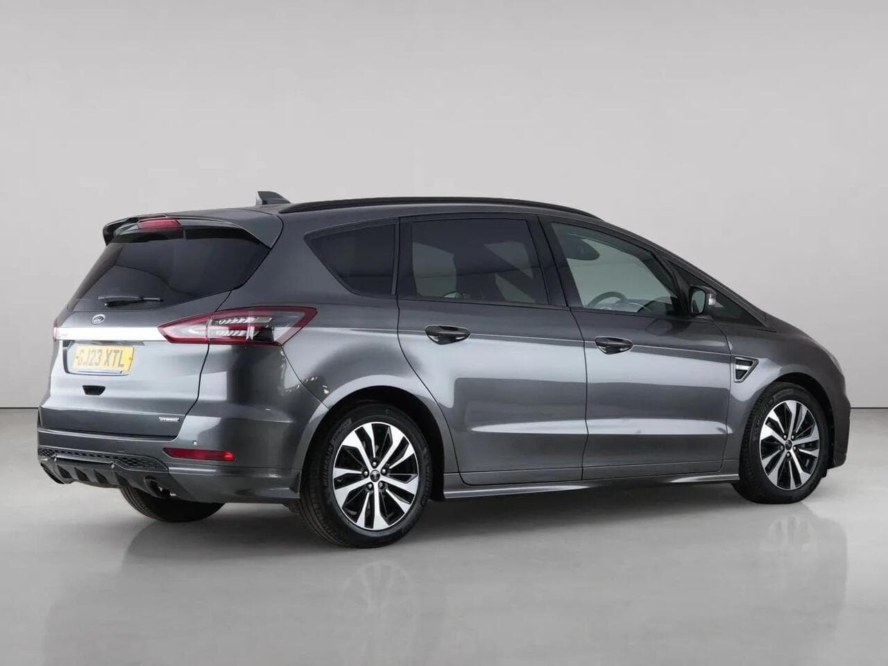 Ford S-Max thumbnail Rear Right