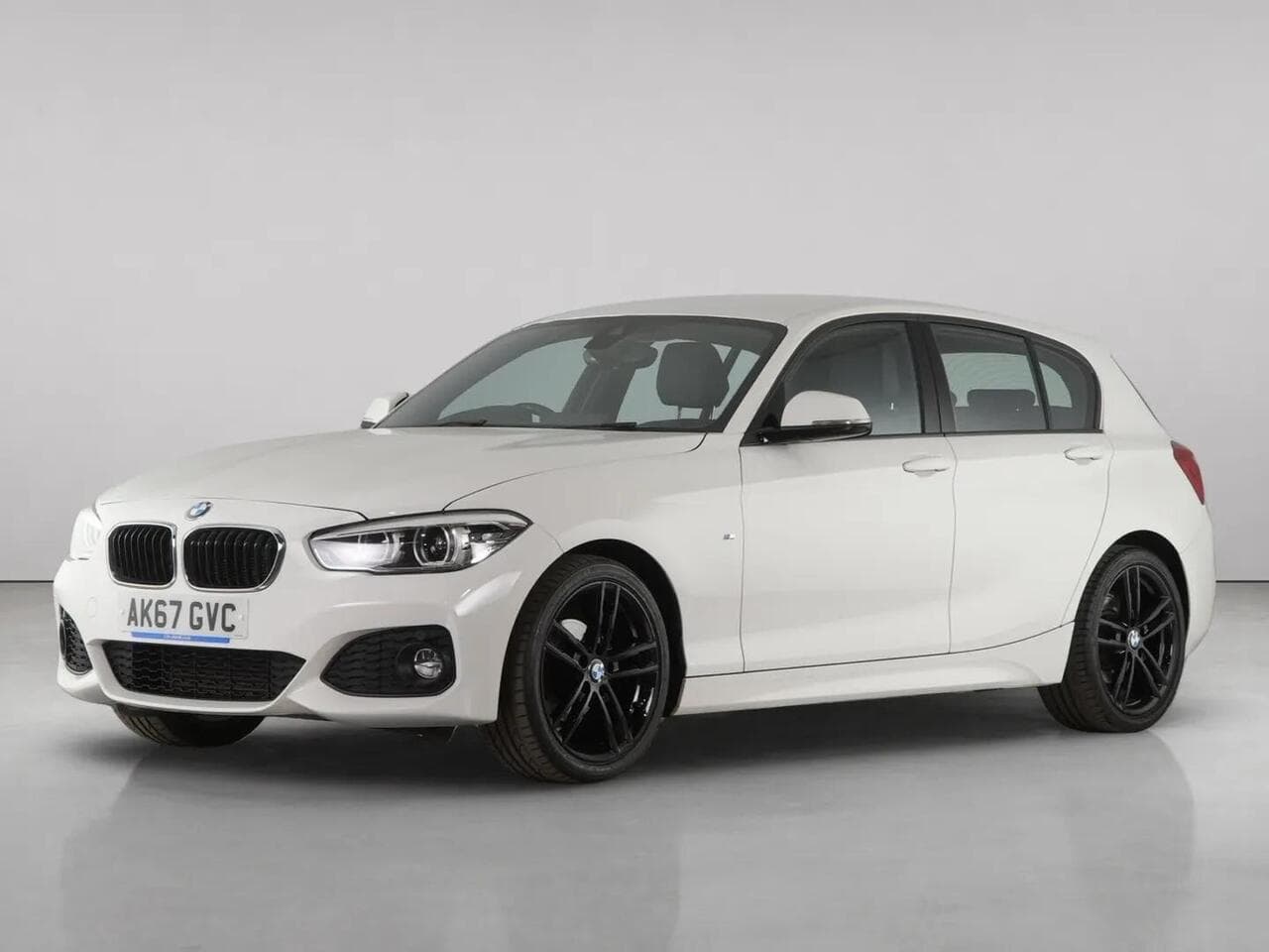 BMW 1 Series thumbnail Front Left