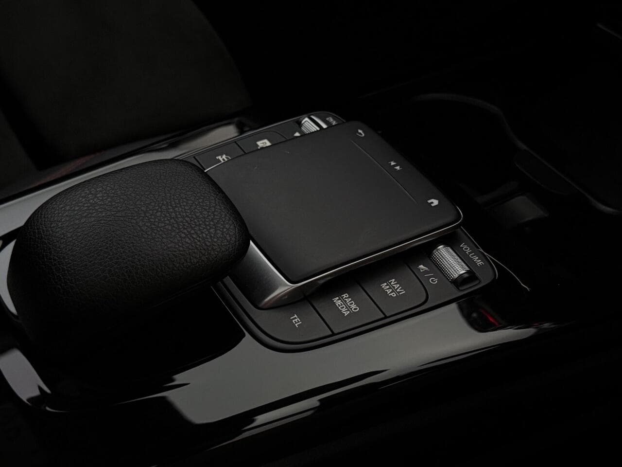 Mercedes-Benz A Class thumbnail Misc Controls