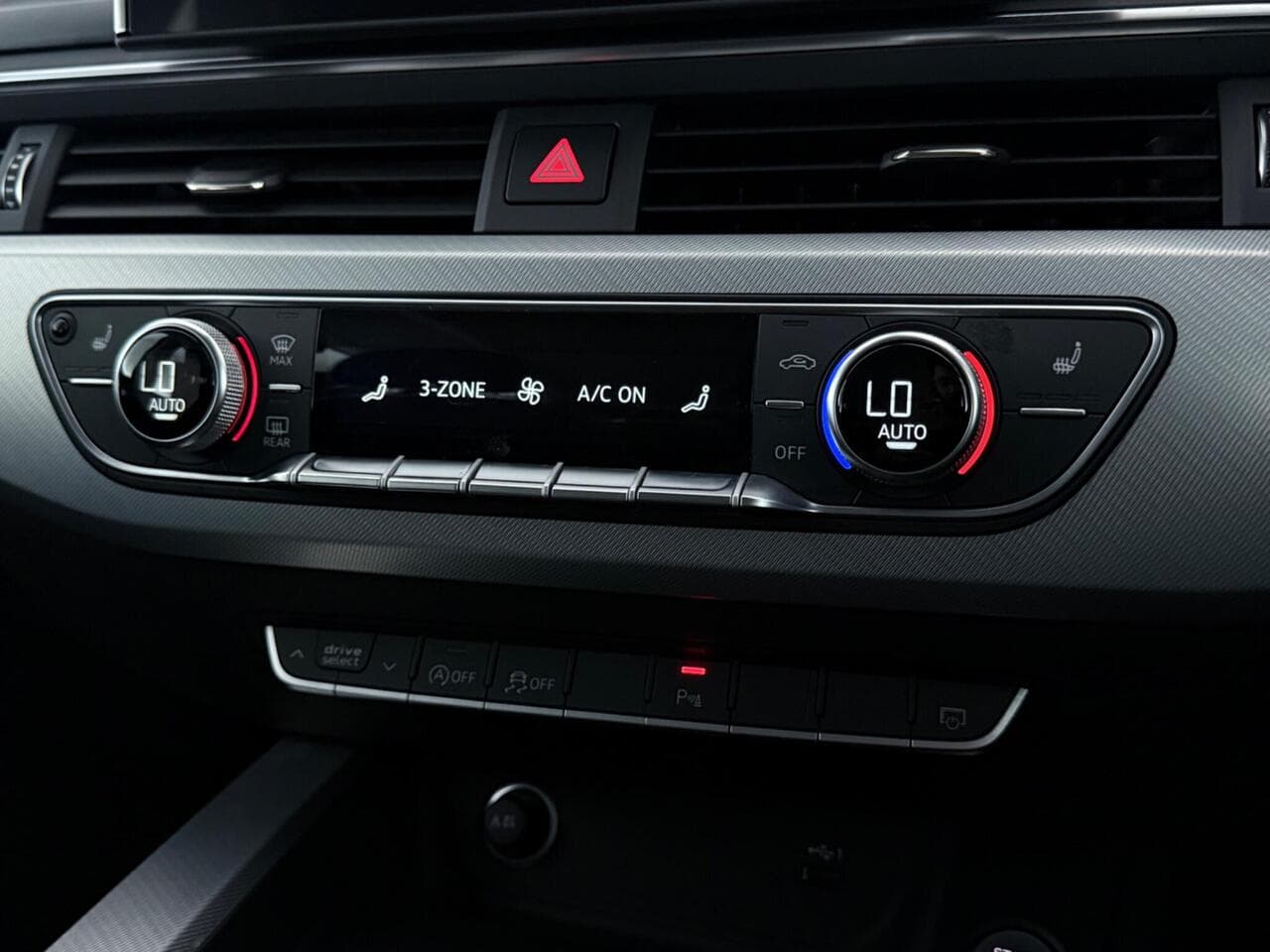 Audi A4 Avant thumbnail Misc Controls