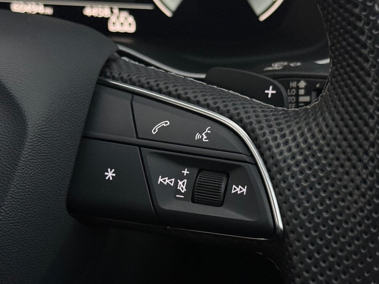 Audi Q5 thumbnail Misc Controls