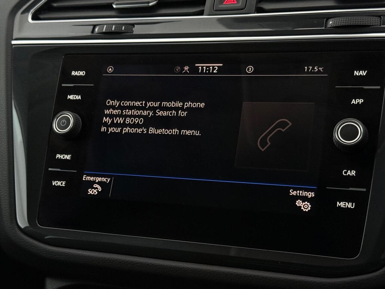 Volkswagen Tiguan thumbnail Infotainment System