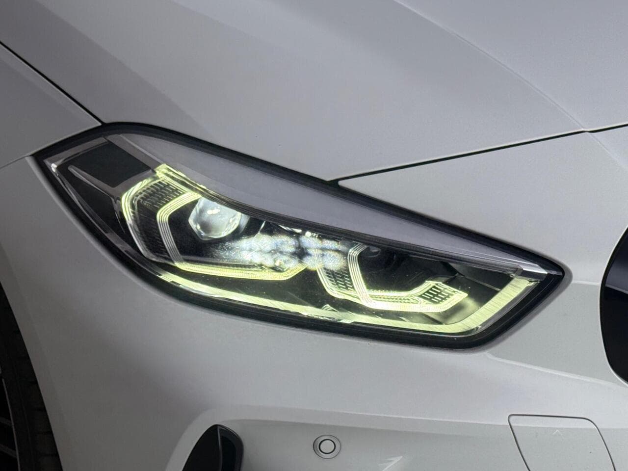 BMW 1 Series thumbnail Lights Front