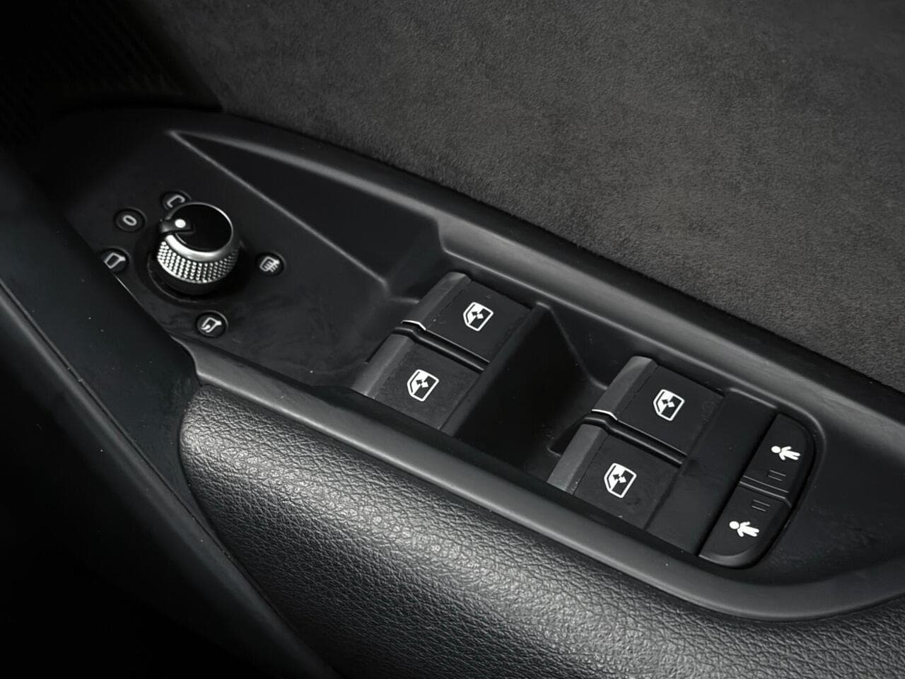 Audi Q5 thumbnail Misc Controls