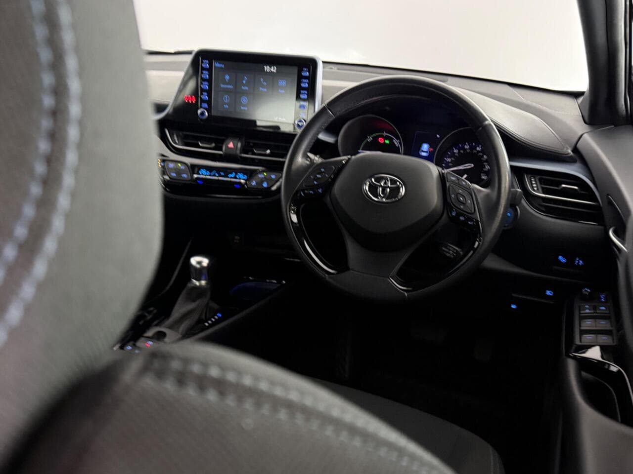 Toyota C-HR thumbnail Inconclusive
