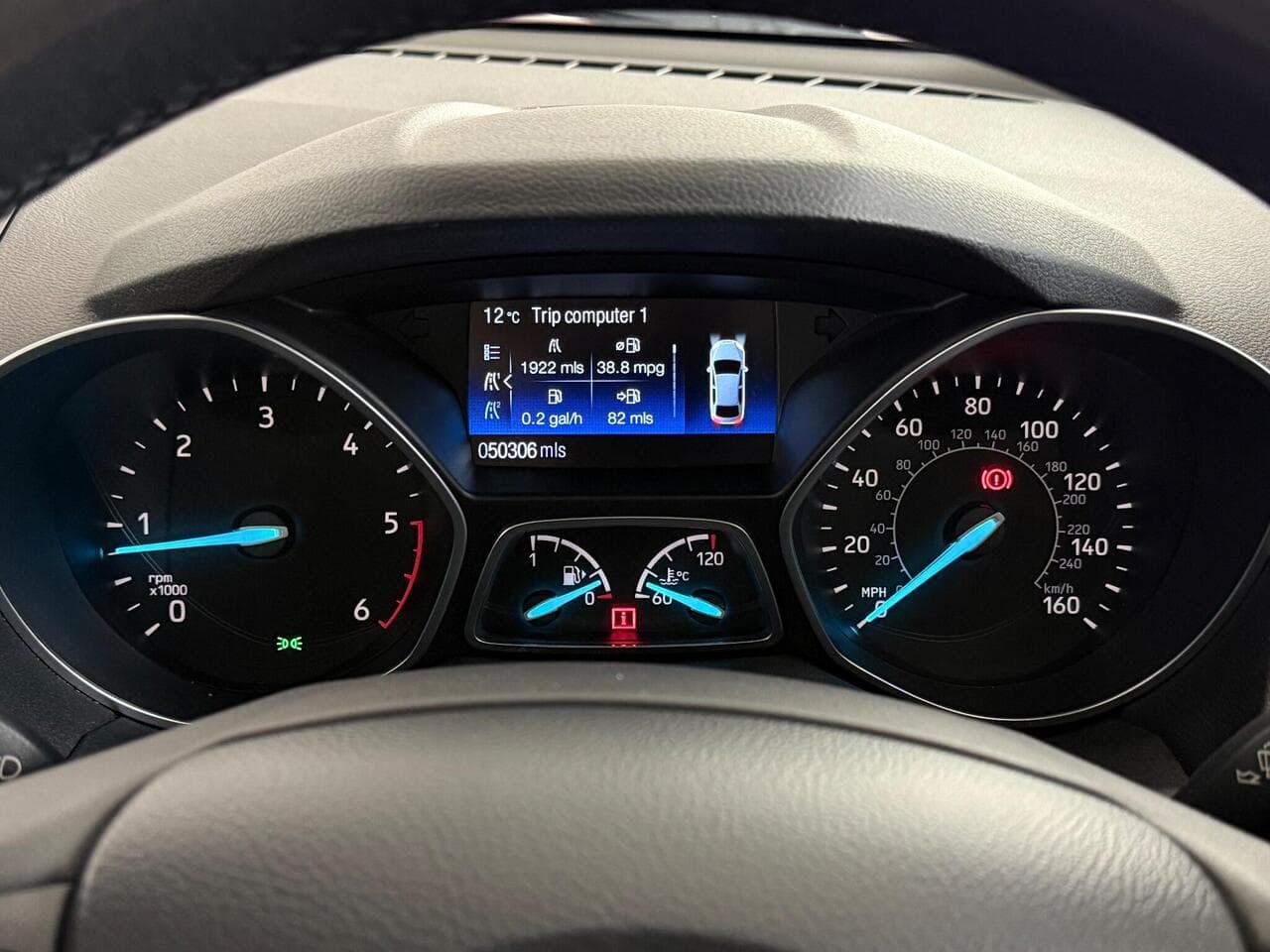 Ford Kuga thumbnail Driver Instruments