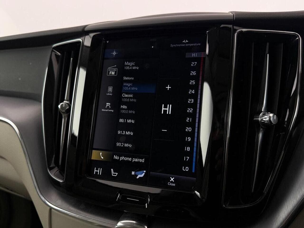 Volvo XC60 thumbnail Infotainment System
