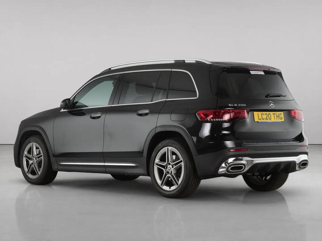 Mercedes-Benz GLB thumbnail Rear Left