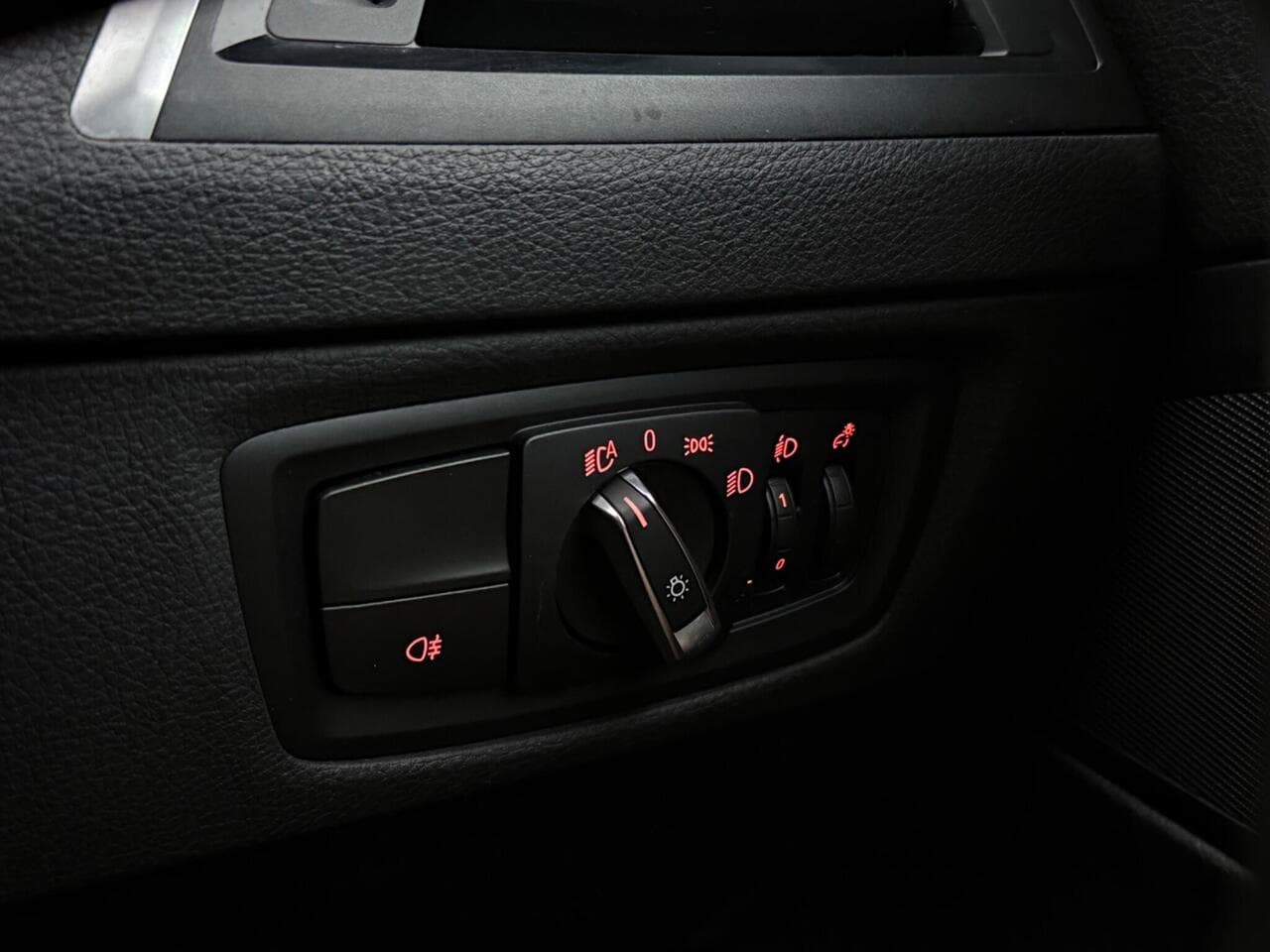 BMW 2 Series thumbnail Misc Controls