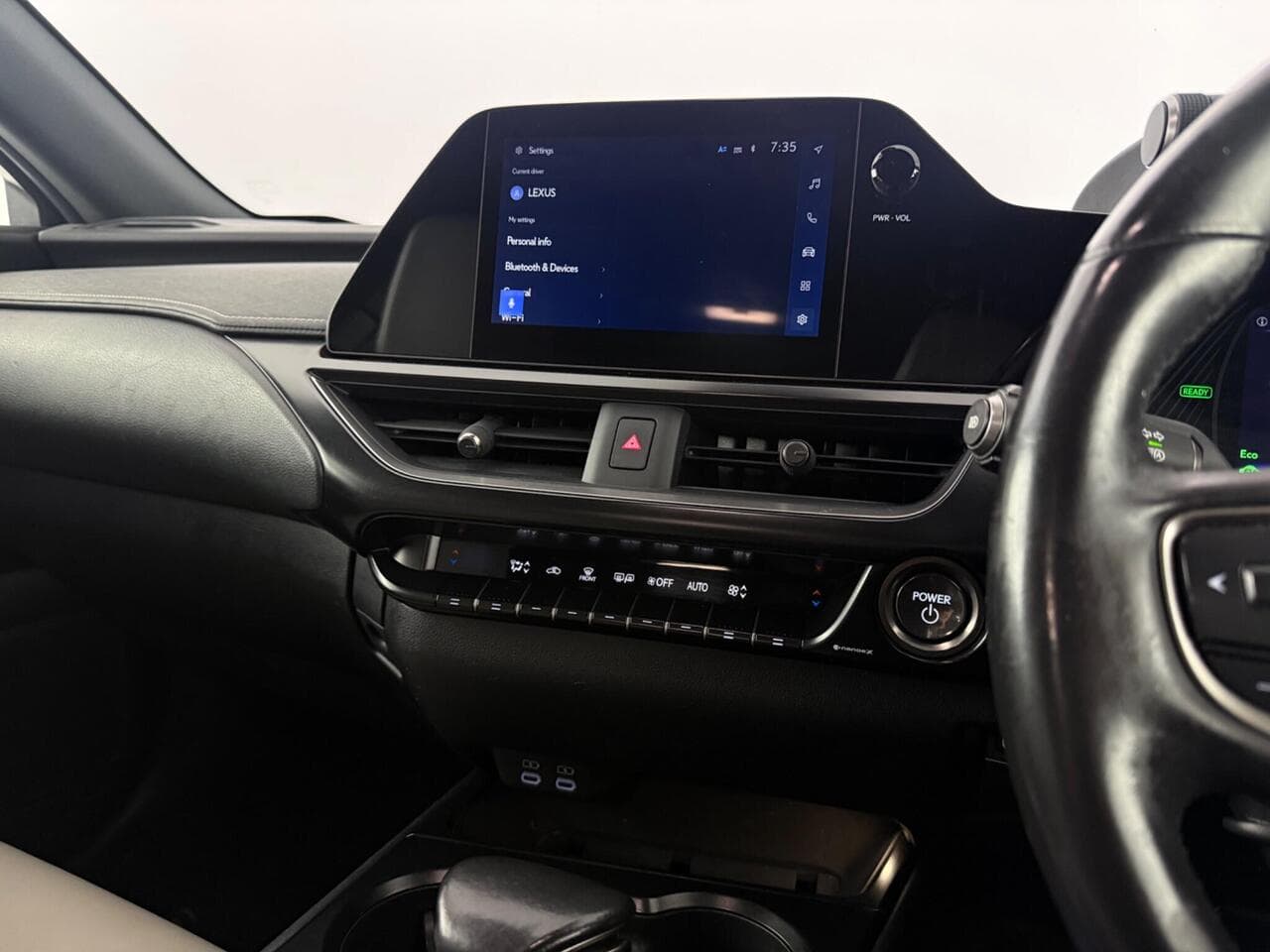 Lexus UX thumbnail Infotainment System