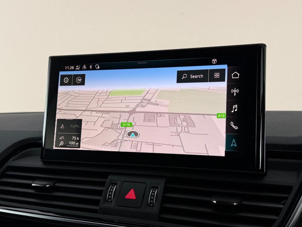 Audi Q5 thumbnail Infotainment System