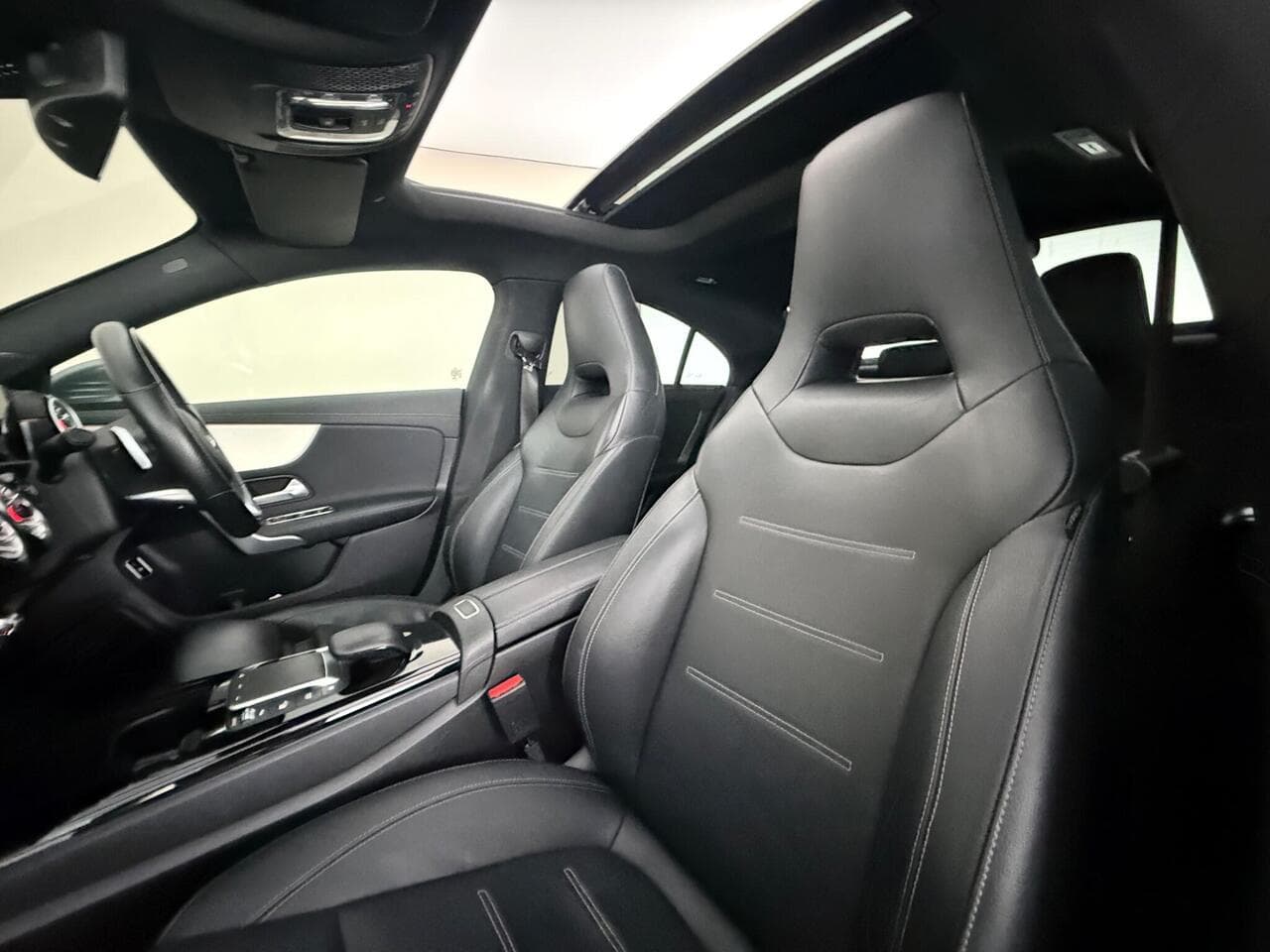 Mercedes-Benz CLA thumbnail Seat Front Passenger