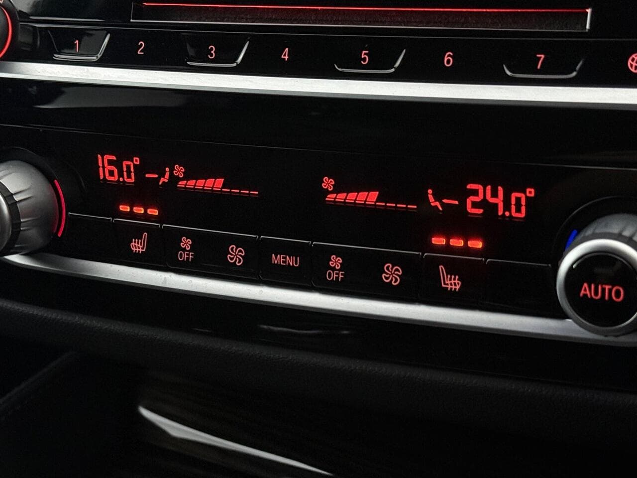 BMW 5 Series thumbnail Infotainment System