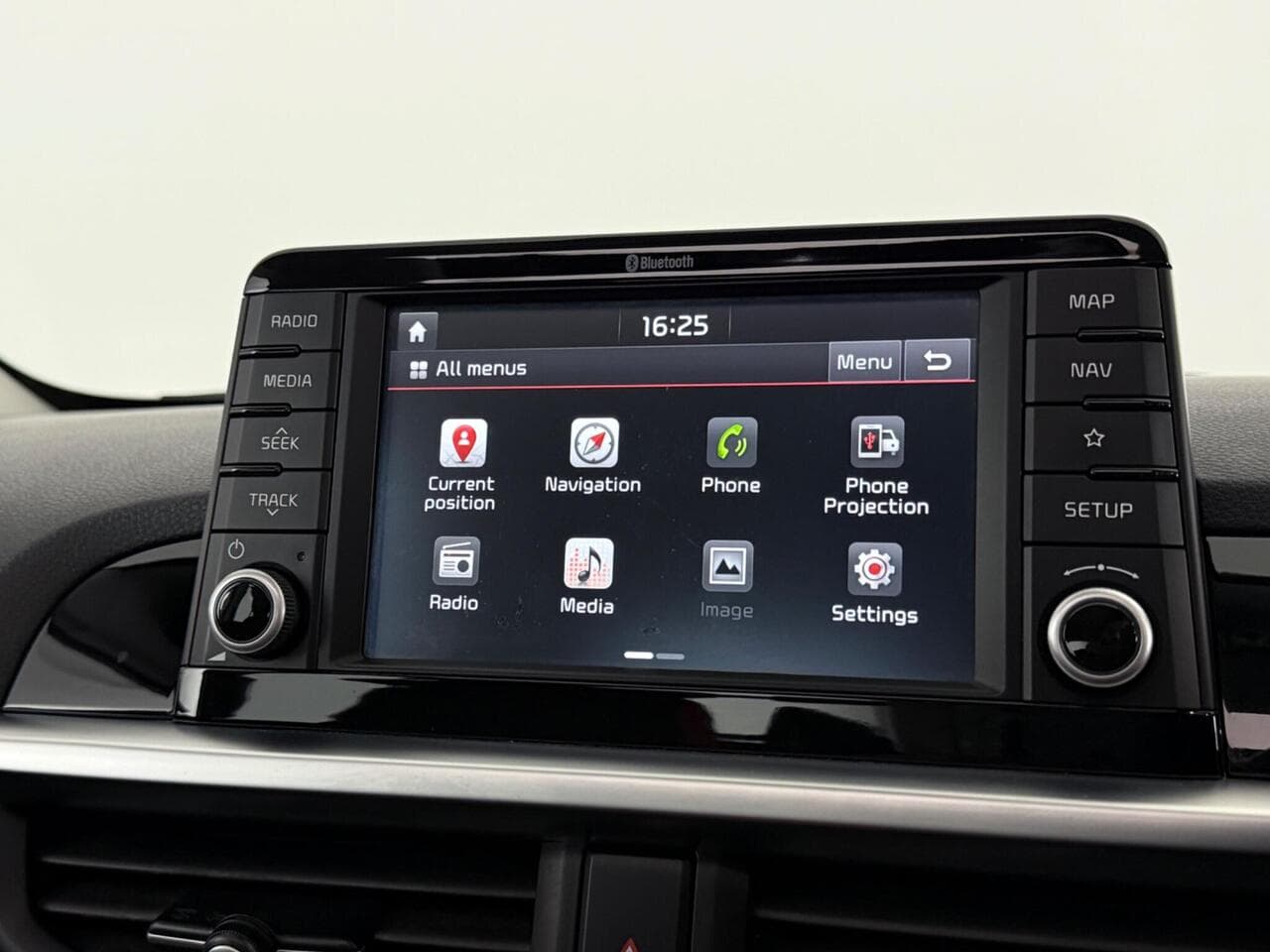 Kia Picanto thumbnail Infotainment System
