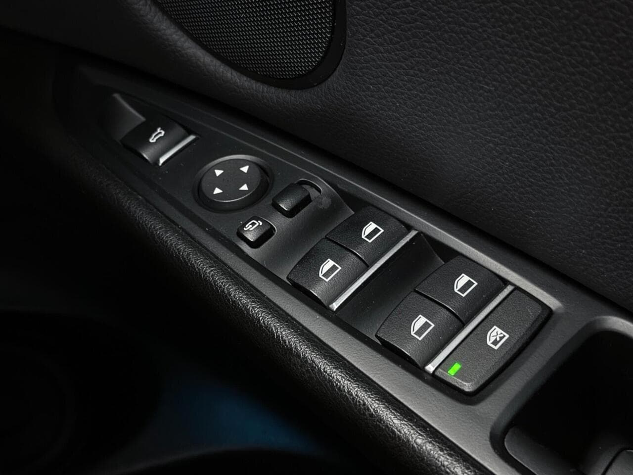 BMW X5 thumbnail Misc Controls