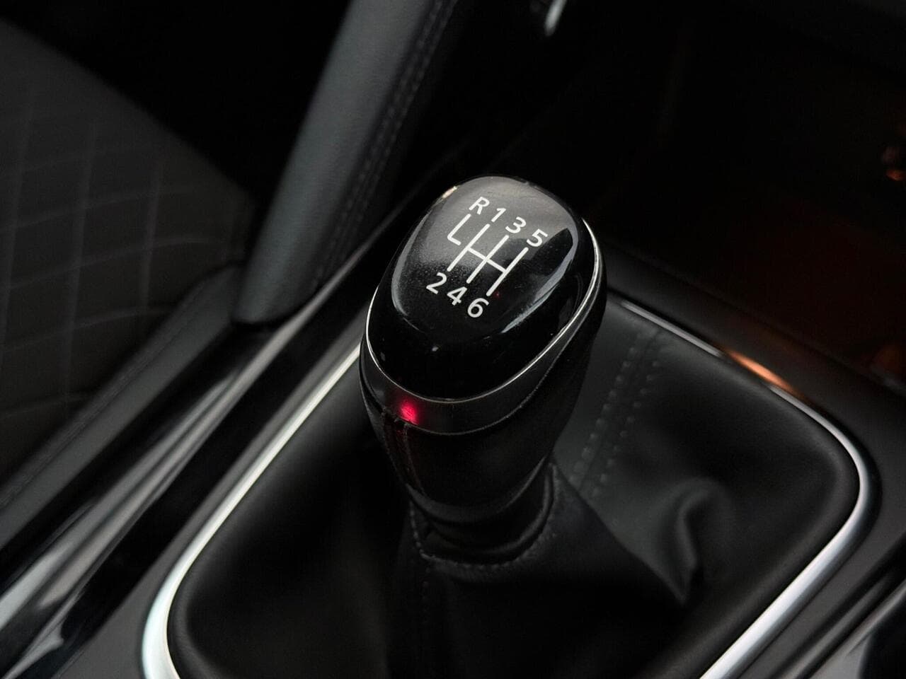 Renault Kadjar thumbnail Interior Front
