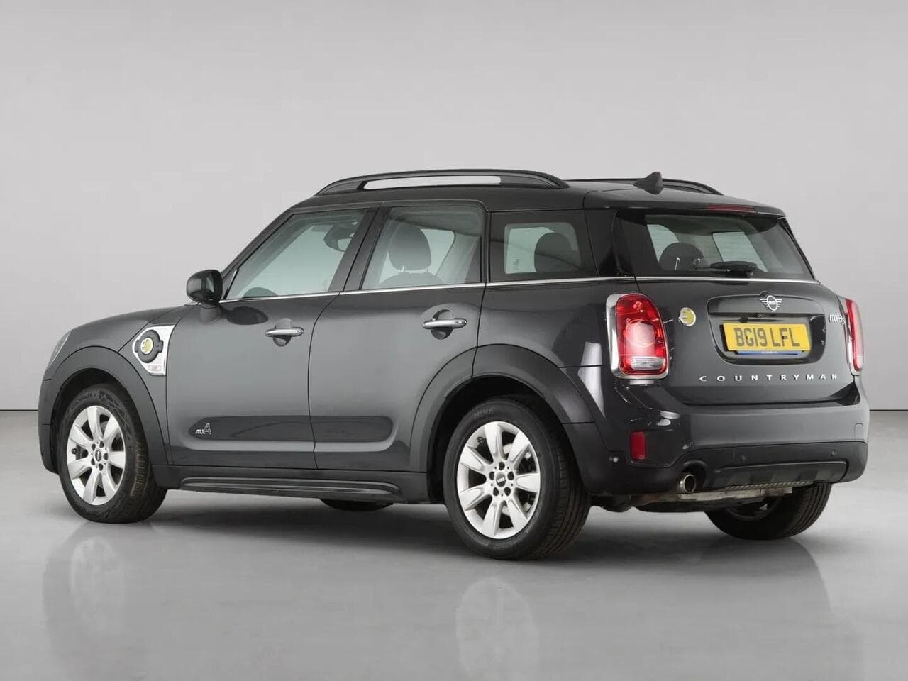 MINI Countryman thumbnail Rear Left