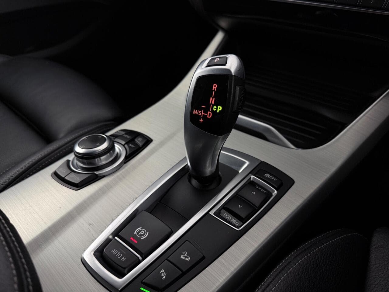 BMW X3 thumbnail Interior Front