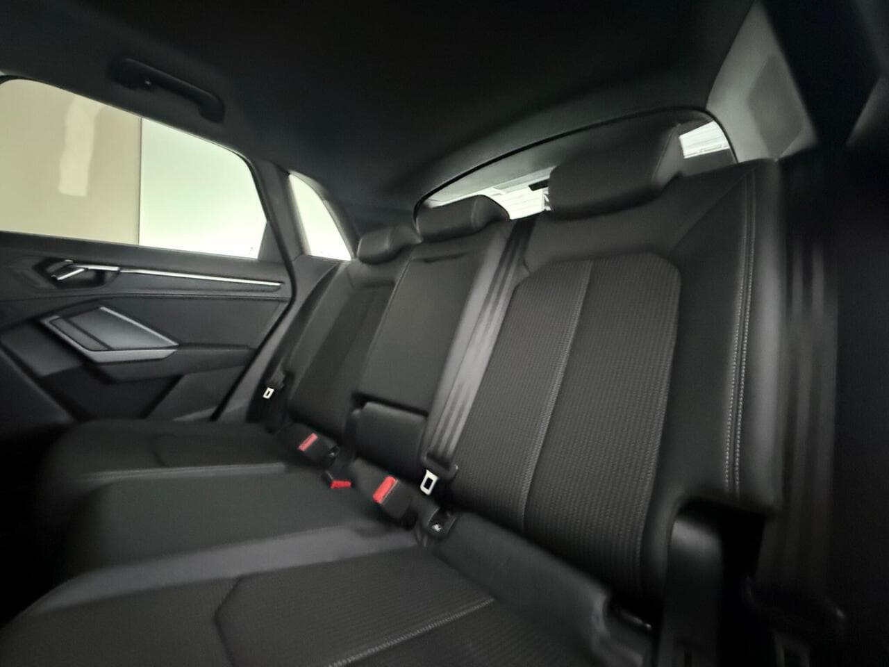 Audi Q3 thumbnail Seats Rear