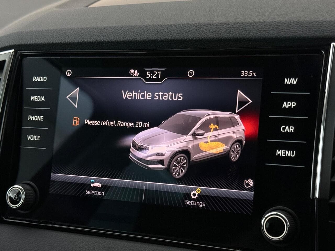 Skoda Karoq thumbnail Infotainment System