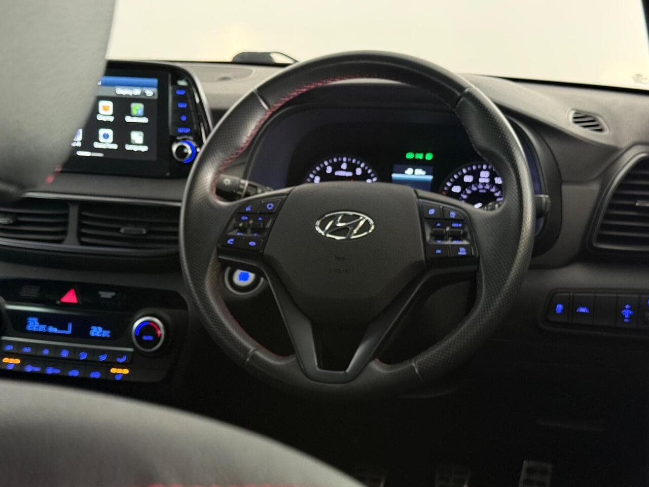 Hyundai TUCSON thumbnail Steering Wheel