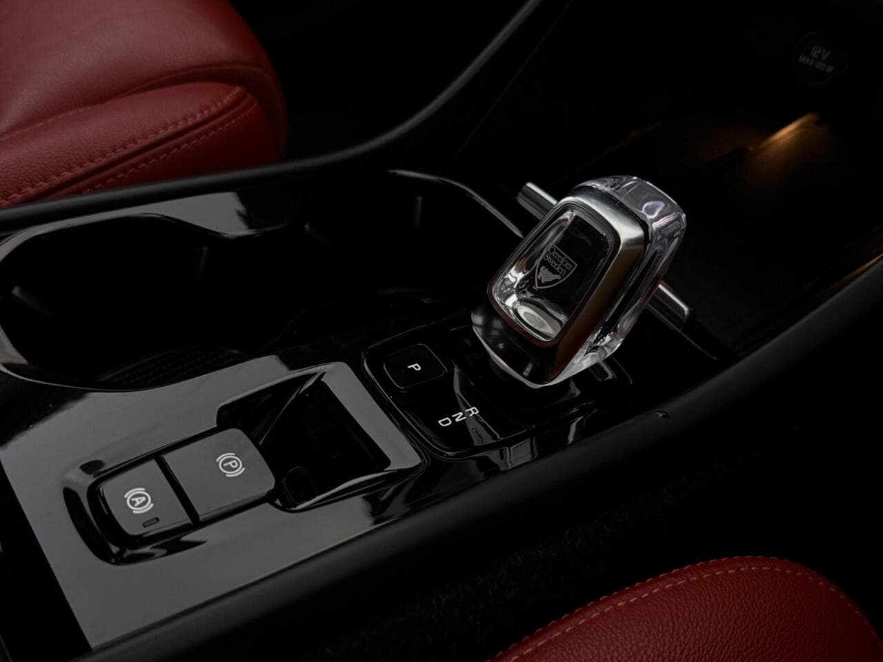 Volvo XC40 thumbnail Interior Front