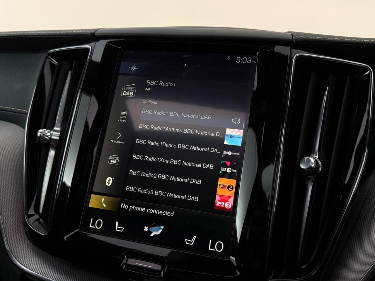 Volvo XC60 thumbnail Infotainment System