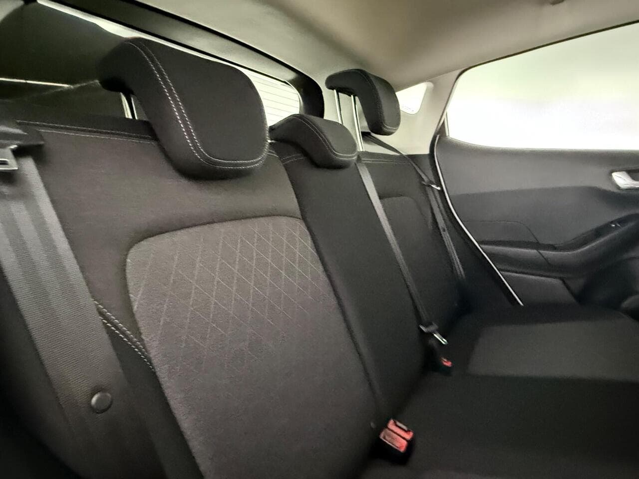 Ford Fiesta thumbnail Seats Rear